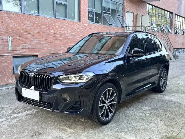 BMW X3 2023 xDrive30i Leading M Night Package