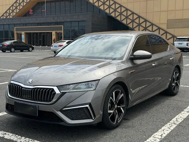 Škoda Octavia 2022 PRO TSI280 Luxury Edition