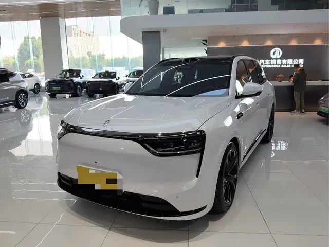 AITO Wenjie AITO M8 2025 Model Extended Range Max+ Edition 53.4kWh 6-Seater