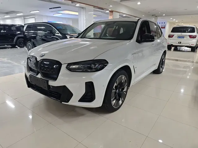 BMW iX3 2024 Innovation Leader