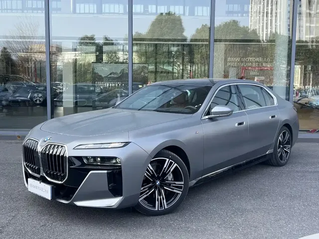 BMW 7 Series 2023 740Li Exclusive M Sport Package