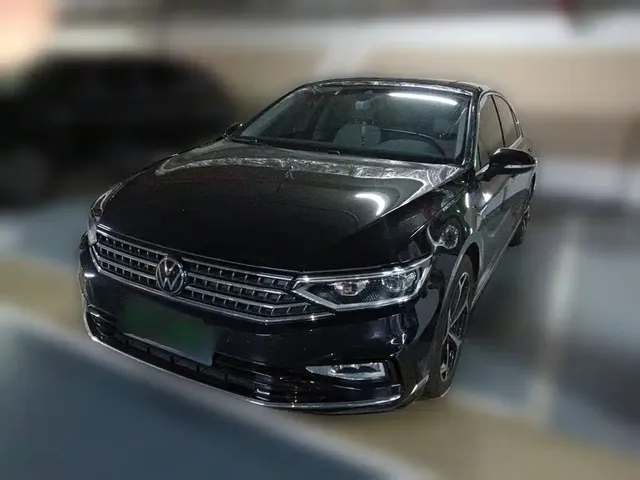 Volkswagen Magotan 2023 Model 2 Million Commemorative Edition 330TSI DSG Luxury