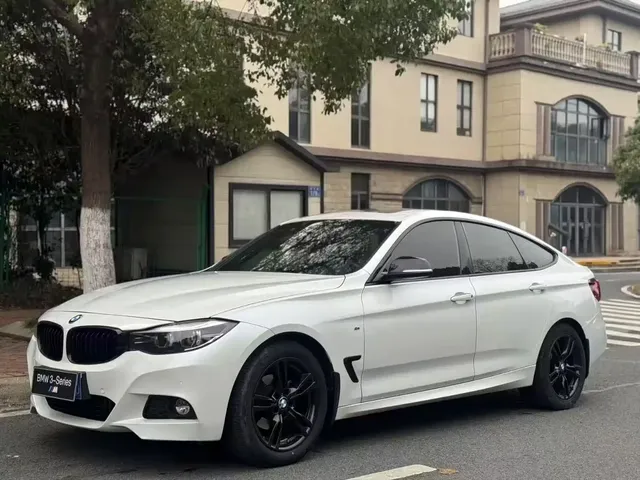 BMW 3 Series GT 2019 320i M Sport Black Night Edition