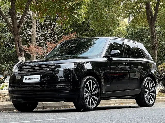 Land Rover Range Rover 2023 3.0 L6 360PS Golden Age Edition