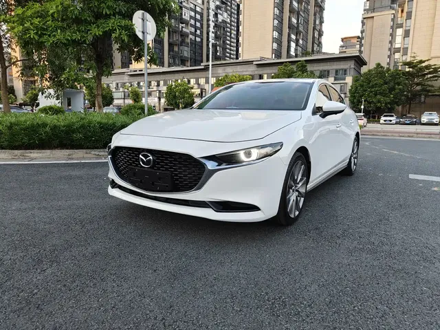 Mazda 3 Axela 2021 2.0L Automatic Quality Glamour