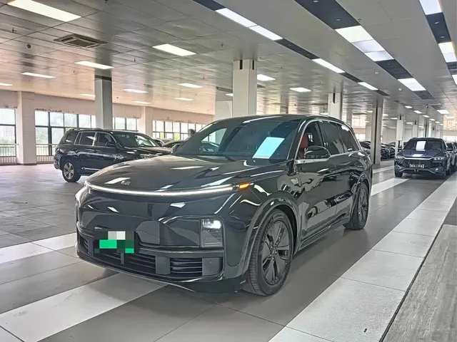 Li Auto Li L8 2024 Pro