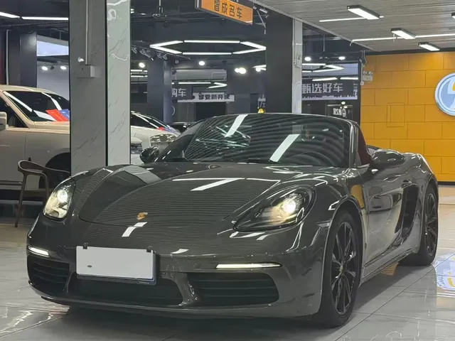 Porsche 718 2022 Boxster 2.0T