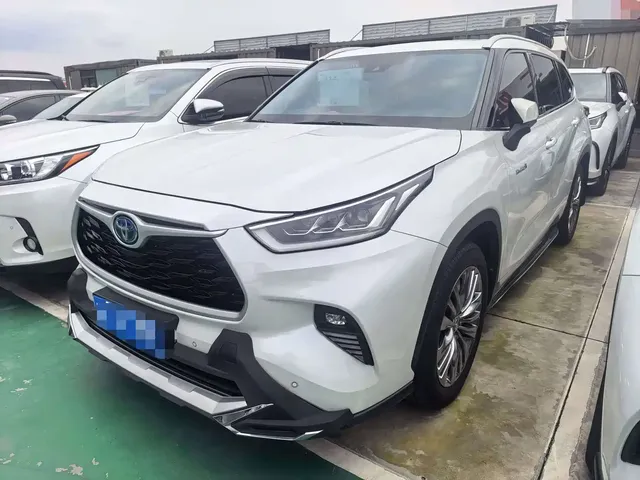 Toyota Highlander 2022 Model Dual Engine 2.5L 4WD Premium Edition 7-Seater