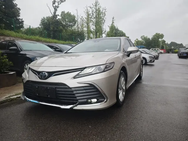 Toyota Camry 2023 2.0G Luxury Edition