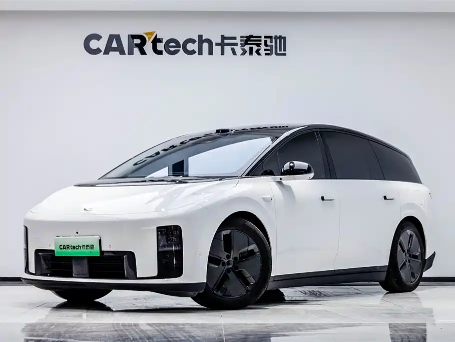 Li Auto Li i8 2025 Standard Edition