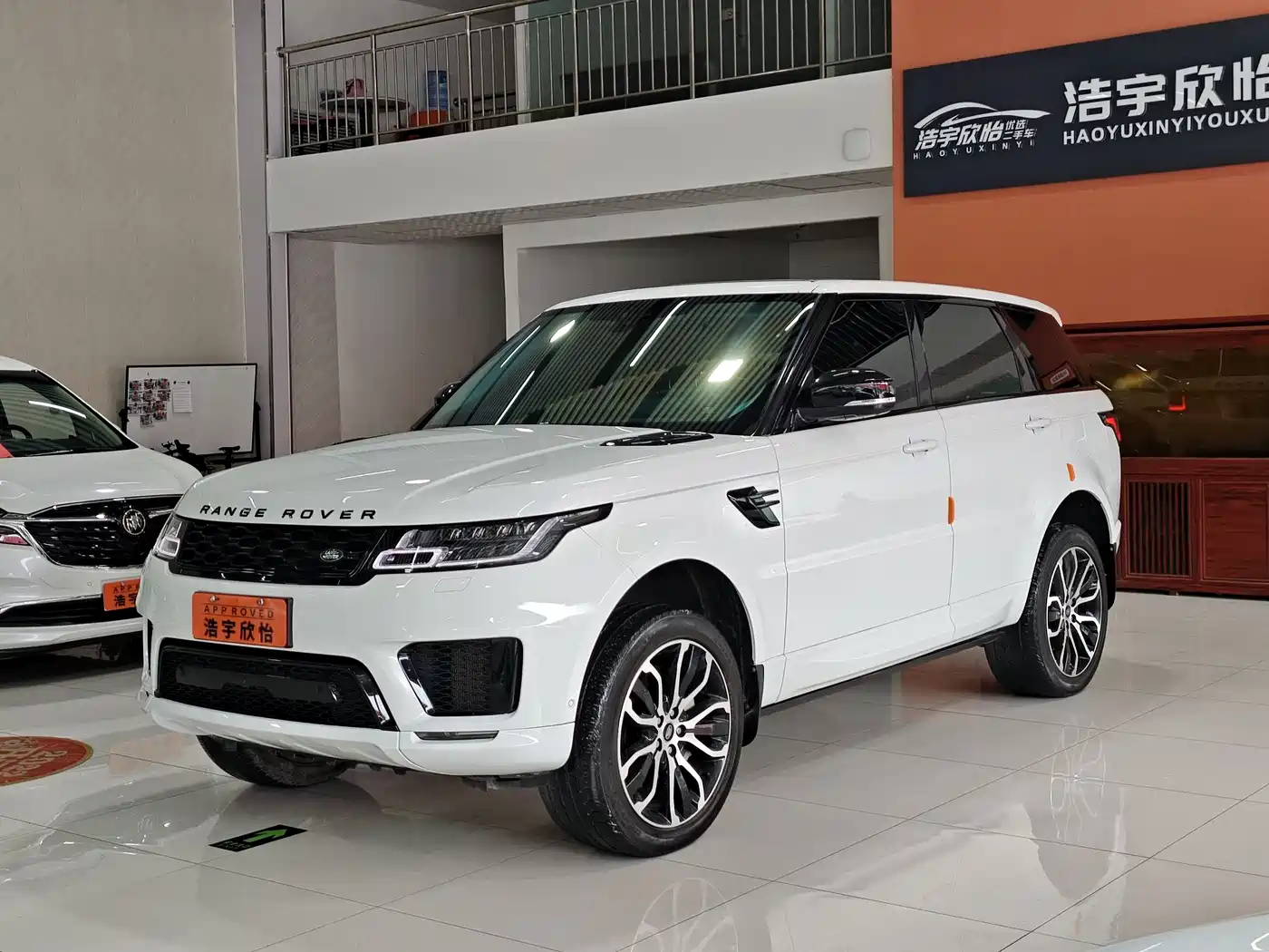 Land Rover Range Rover Sport 2022 3.0 L6 Gloss Black Edition