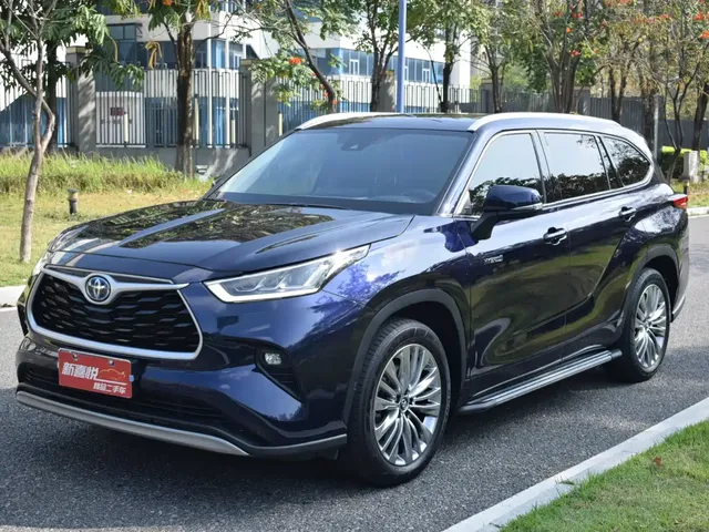 Toyota Highlander 2022 Model Dual Engine 2.5L 4WD Premium Edition 7-Seater