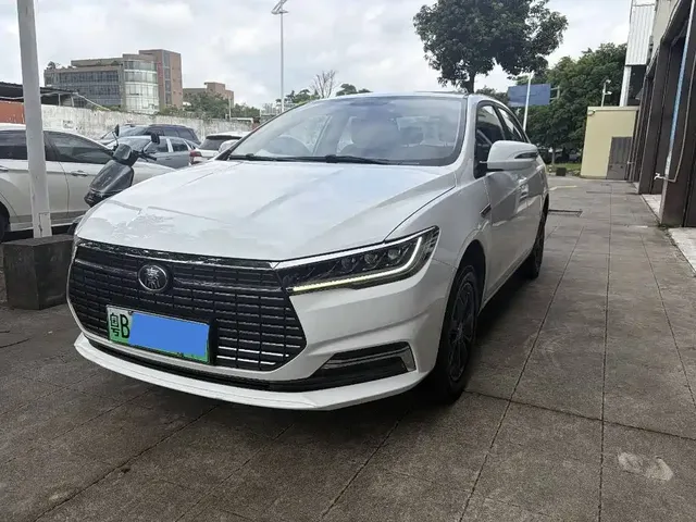 BYD Qin New Energy 2019 Travel Edition