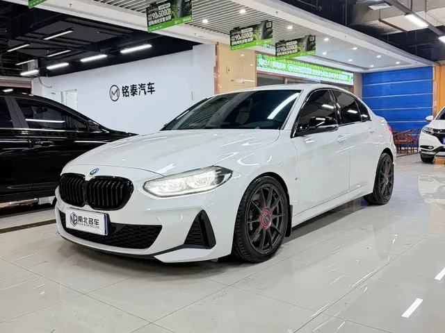 BMW 1 Series 2022 125i M Sport Shadow Edition