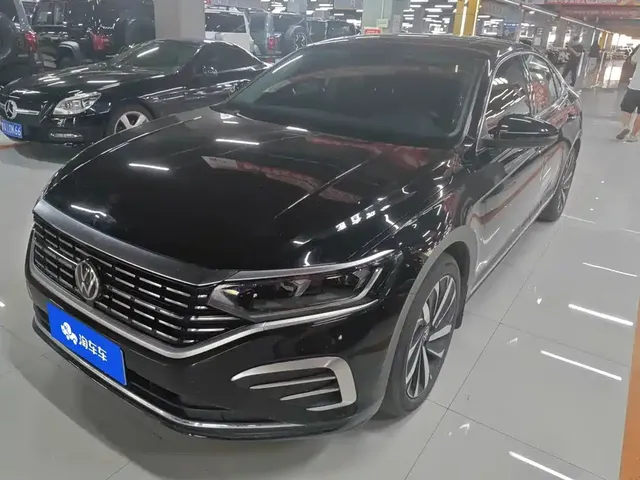 Volkswagen Passat 2025 Outstanding 380TSI Dragon Soaring Edition