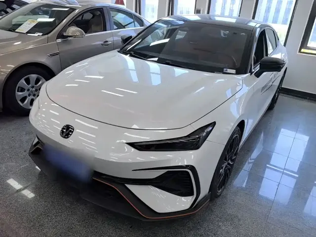 Changan UNI-V 2025 2.0T Sport Version