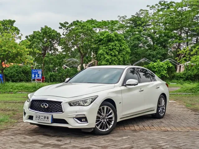 Infiniti Q50L 2018 2.0T Premium Edition (China VI)