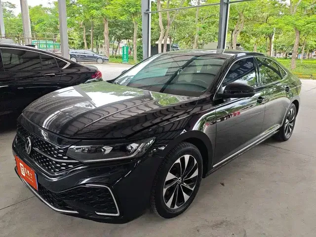 Volkswagen Passat 2022 330TSI Starlight Elite Edition