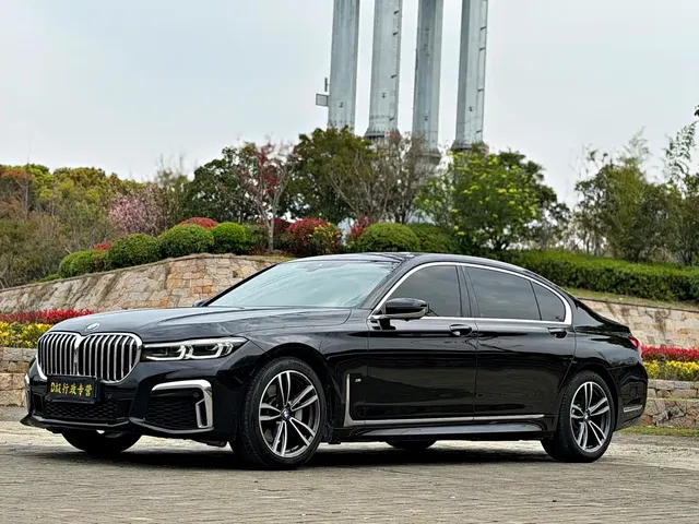 BMW 7 Series 2021 Model 730Li M Sport Package
