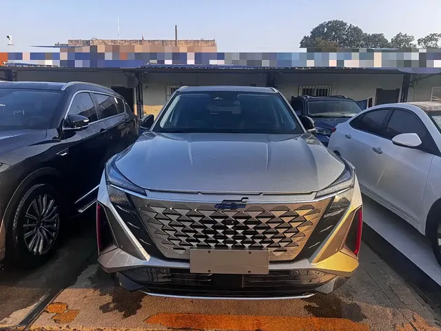 Changan Oshan Z6 2022 Blue Whale 1.5T DCT Intelligent Leader