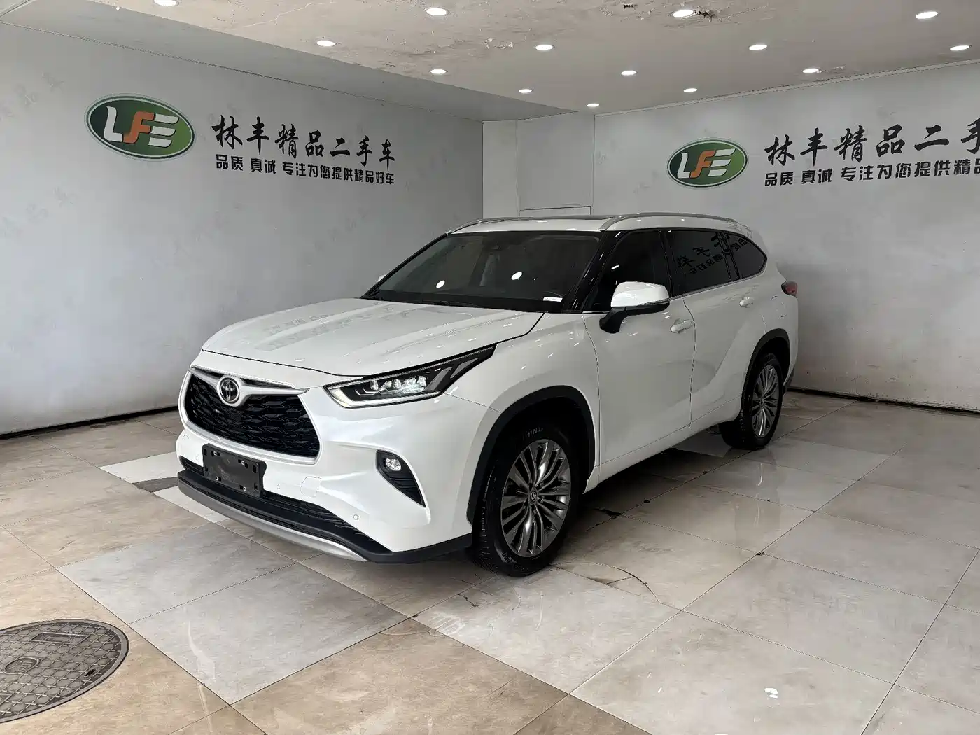 Toyota Highlander 2022 380T 4WD Premium 7-Seater
