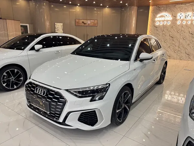 Audi A3 2023 Sportback 35 TFSI Fashion Sport