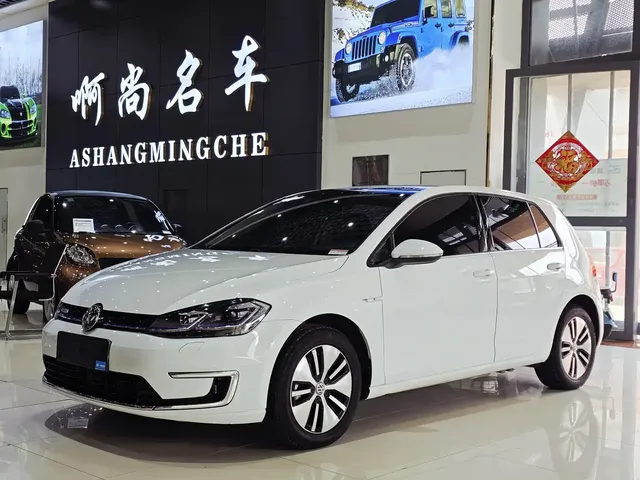 Volkswagen Golf Electric 2020 Chi