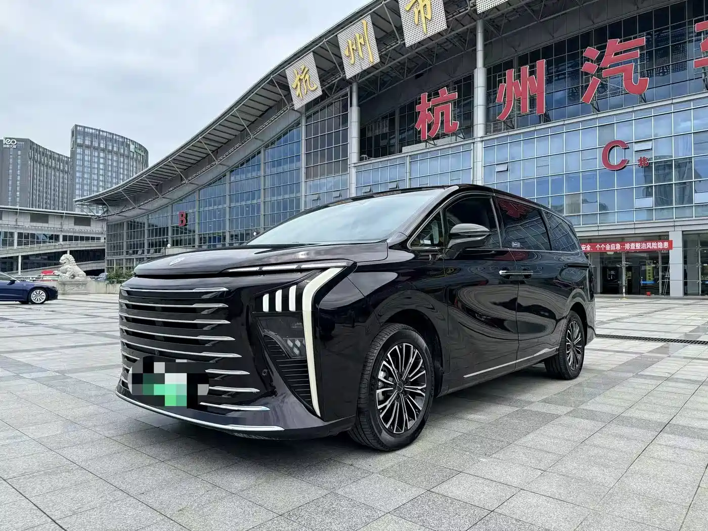 Dongfeng Fengxing Starlight V9 2024 1.5TD 200km Cloud Ladder Series Premium