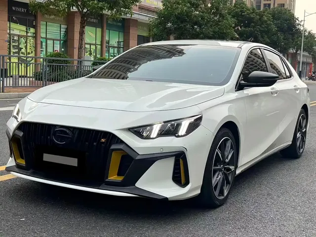GAC Trumpchi Emkoo 2023 270T DCT J15 Edition