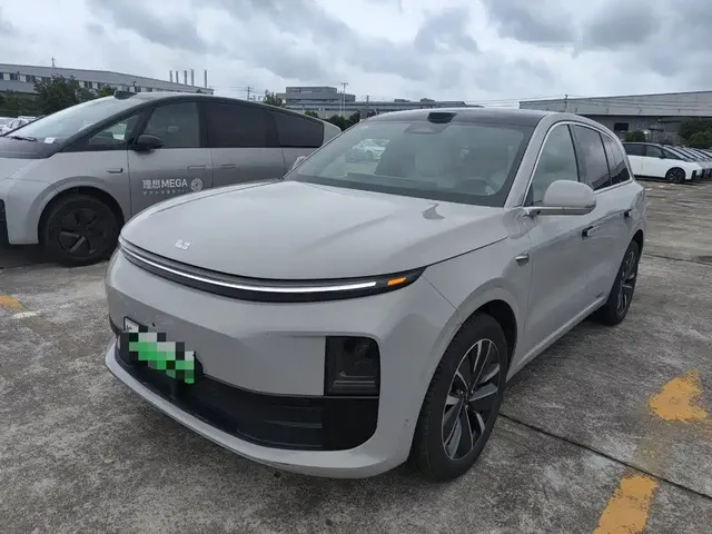 Li Auto L6 2025 Max Smart Renewal Edition