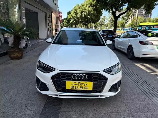 Audi A4L 2020 40 TFSI Fashion Dynamic Edition