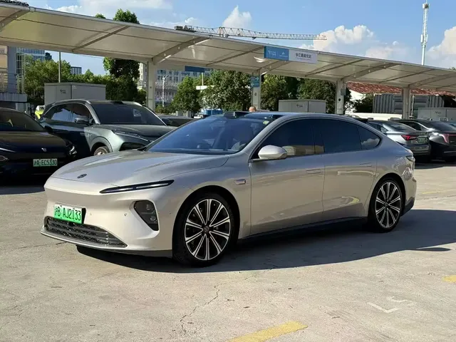 NIO ET7 2024 75kWh Executive Signature Edition