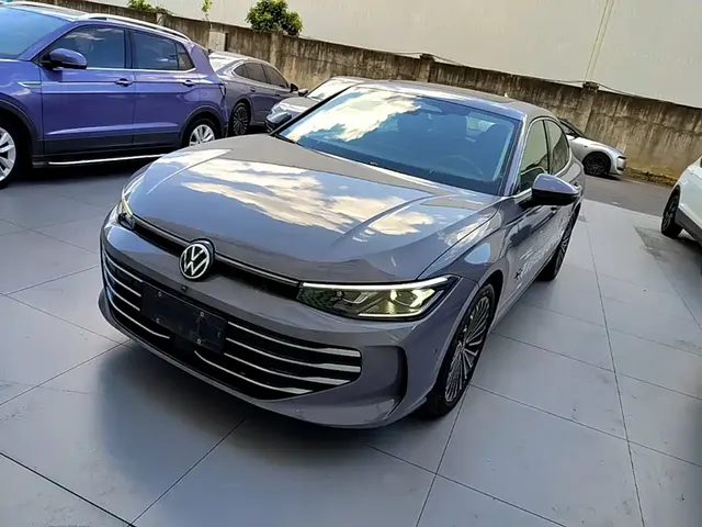 Volkswagen Passat 2025 Pro 380TSI Dragon Prestige Edition