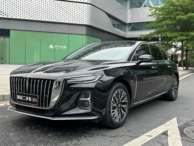 Hongqi H5 2023 2.0T Auto Smart Connect Flag Comfort