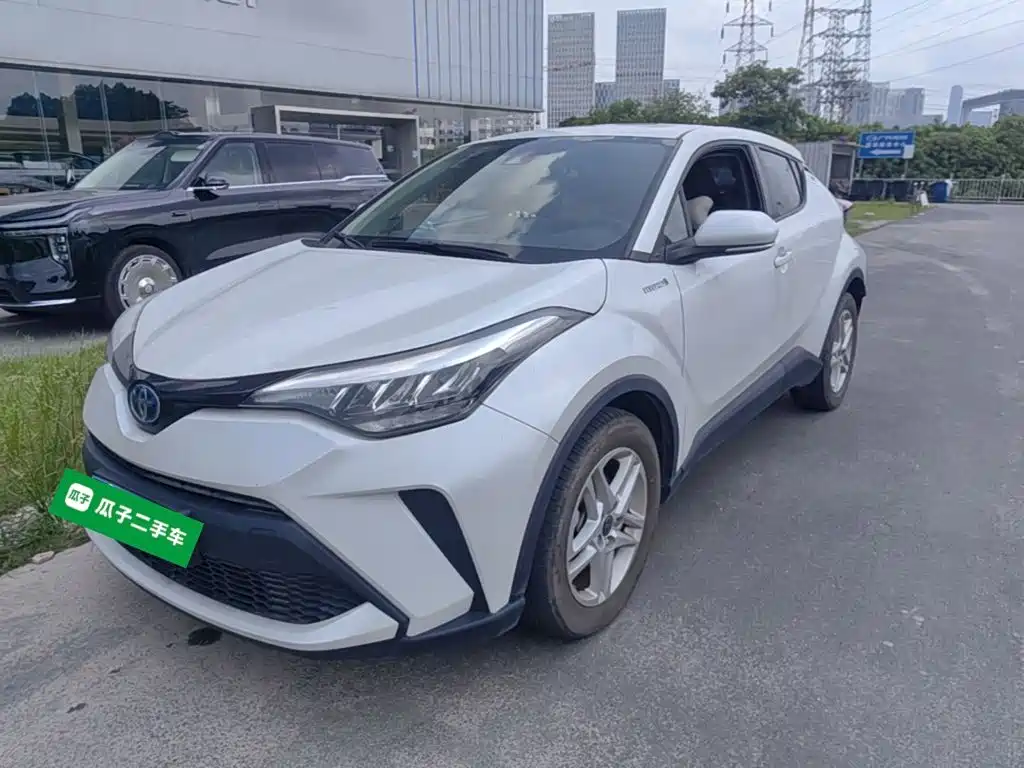 Toyota C-HR 2023 Model 2.0L Smart Hybrid Comfort Edition