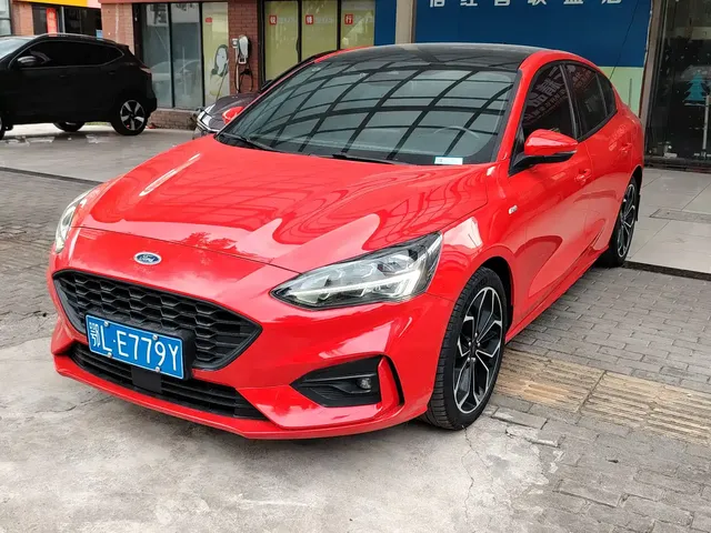 Ford Focus 2020 Sedan EcoBoost 180 Automatic ST Line