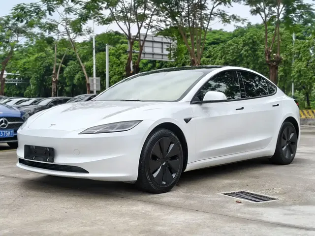 Tesla Model 3 2023 Rear-Wheel Drive