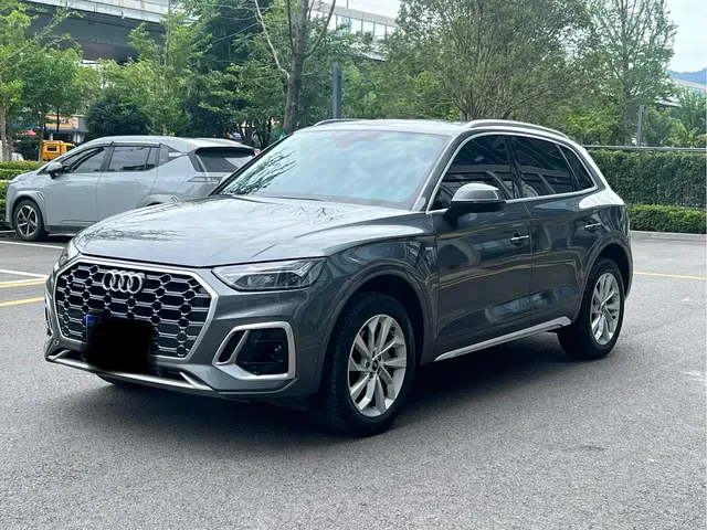 Audi Q5L 2022 40T Luxury Dynamic