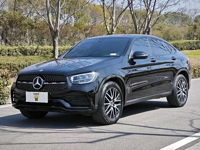 Mercedes-Benz GLC Coupe 2022 Facelift GLC 300 4MATIC Coupe SUV