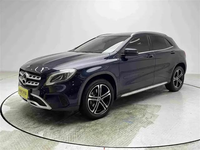 Mercedes-Benz GLA 2018 GLA 200 Fashion