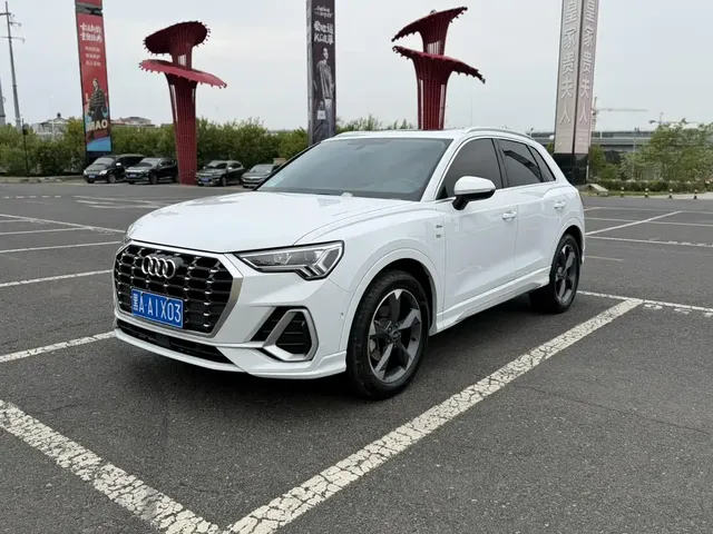 Audi Q3 2022 35 TFSI Fashion Dynamic