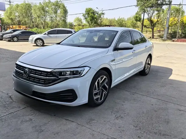 Volkswagen Sagitar 2023 300TSI DSG Surpassing Edition