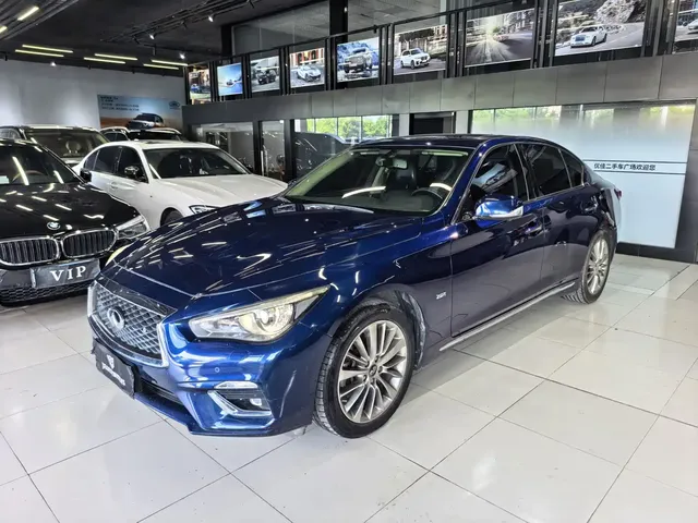 Infiniti Q50L 2018 2.0T Premium Edition (China VI)