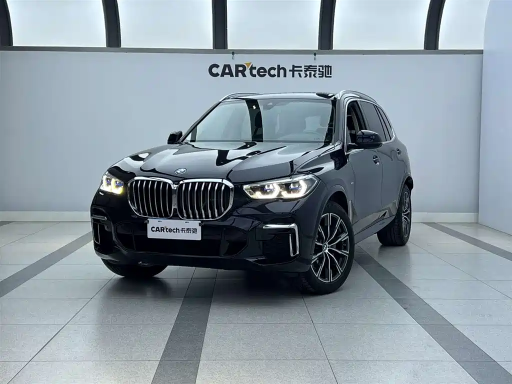 BMW X5 2022 xDrive 30Li Premium M Sport Package