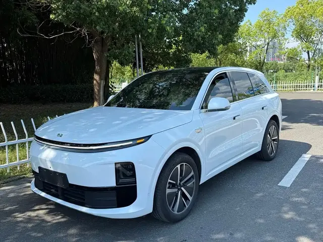 Li Auto L6 2024 Pro