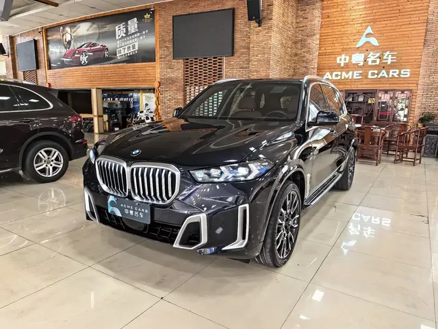 BMW X5 2023 xDrive 40Li M Sport Package