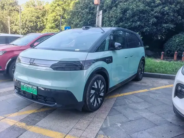 ZEEKR MIX 2025 Long Range Intelligent Driving Edition
