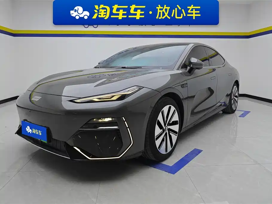 Geely Galaxy E8 2024 665km RWD Starship Voyager Edition
