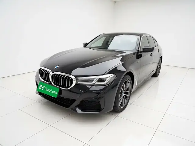 BMW 5 Series 2022 525Li M Sport Package