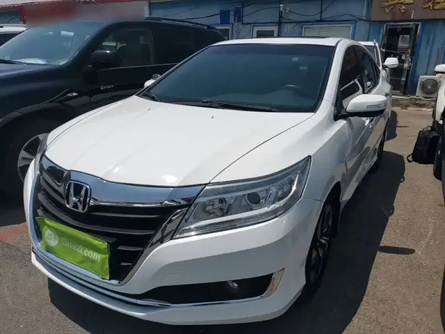 Honda Lingpai 2016 1.8L CVT Luxury Edition